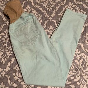 Pastel maternity skinny jeans. Size small